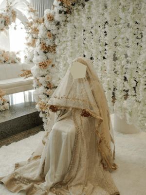 Premium Zari Embroidered Nikkah Dupatta UK - with pearls beads & sequins